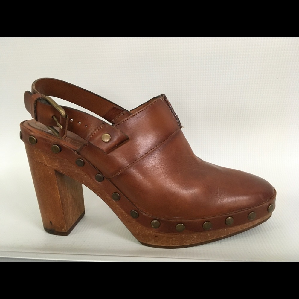 Massimo Dutti clogs gently worn size 6 M